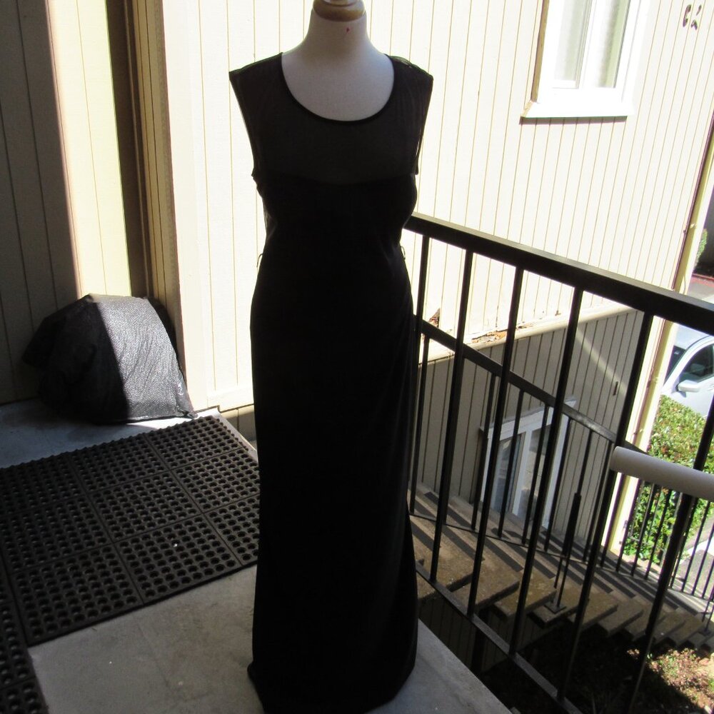 #110  NEW WOMEN'S LONG BLACK EVENING GOWN BY BETSY & ADAM  (SIZE 12US / 16UK)